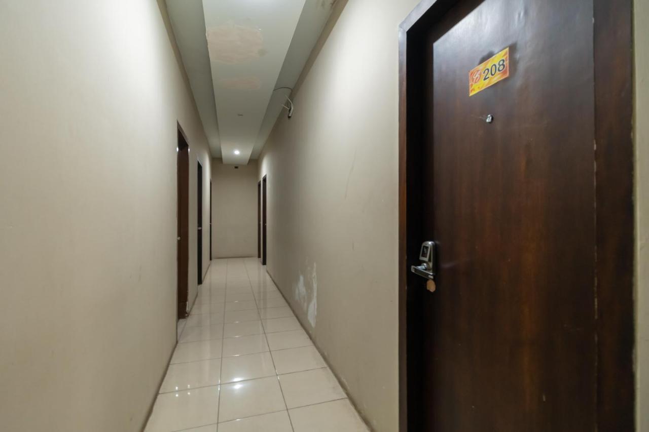Urbanview Hotel Best Skip Palembang Exteriér fotografie